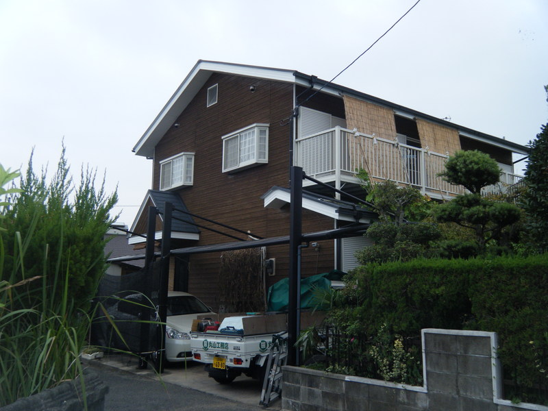 総檜作りの和室があり、木の香りがする山小屋風の木の家